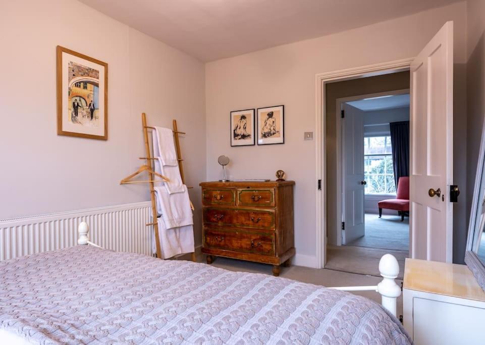 Beautiful & Spacious Retreat In Winchester Eksteriør billede