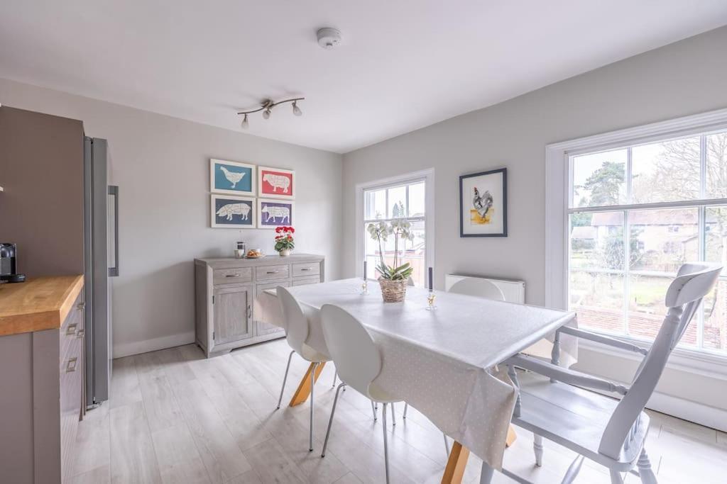 Beautiful & Spacious Retreat In Winchester Eksteriør billede